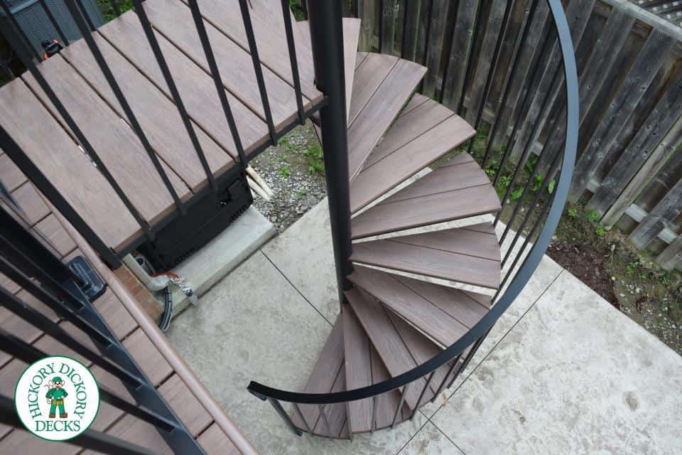veka-1 veka decking on spiral stairs