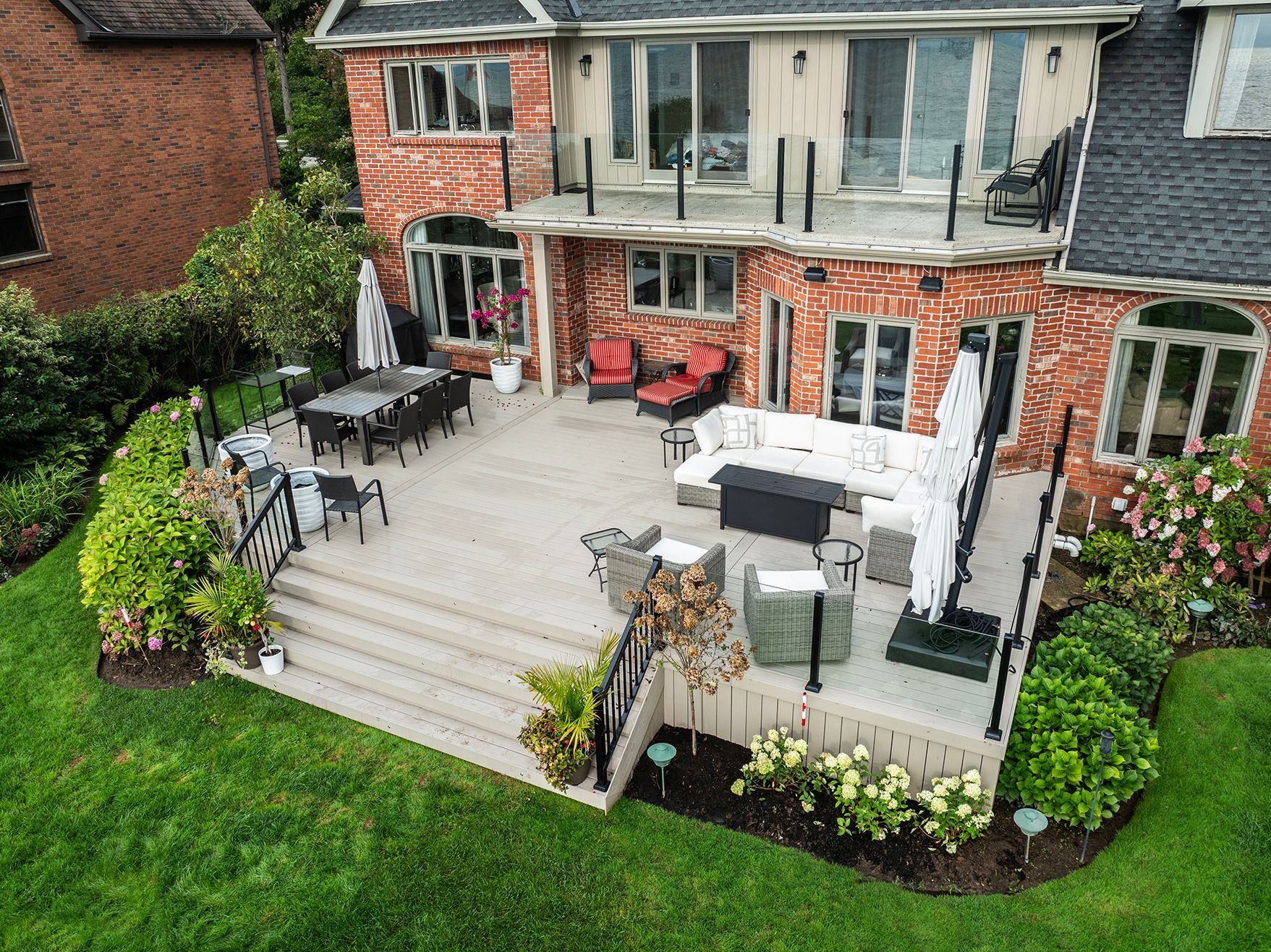 composite deck in Oakville