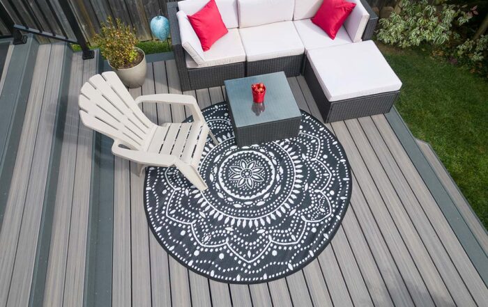 patio furniture on trex decking