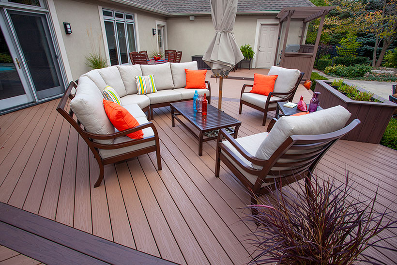 veka deck with patio furniture