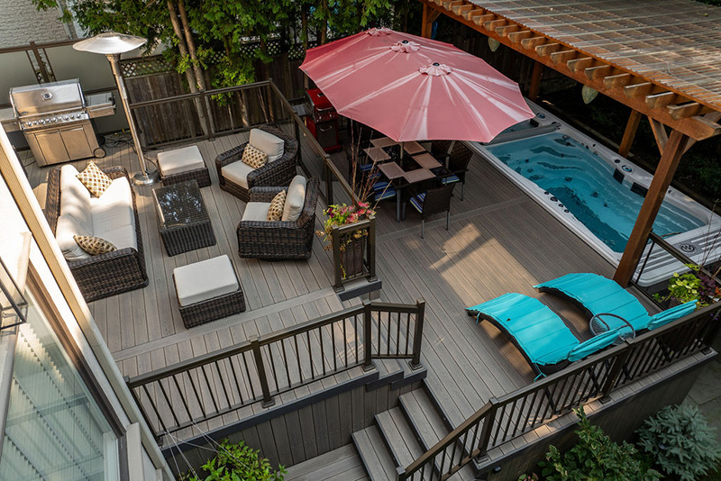 toronto backyard deck