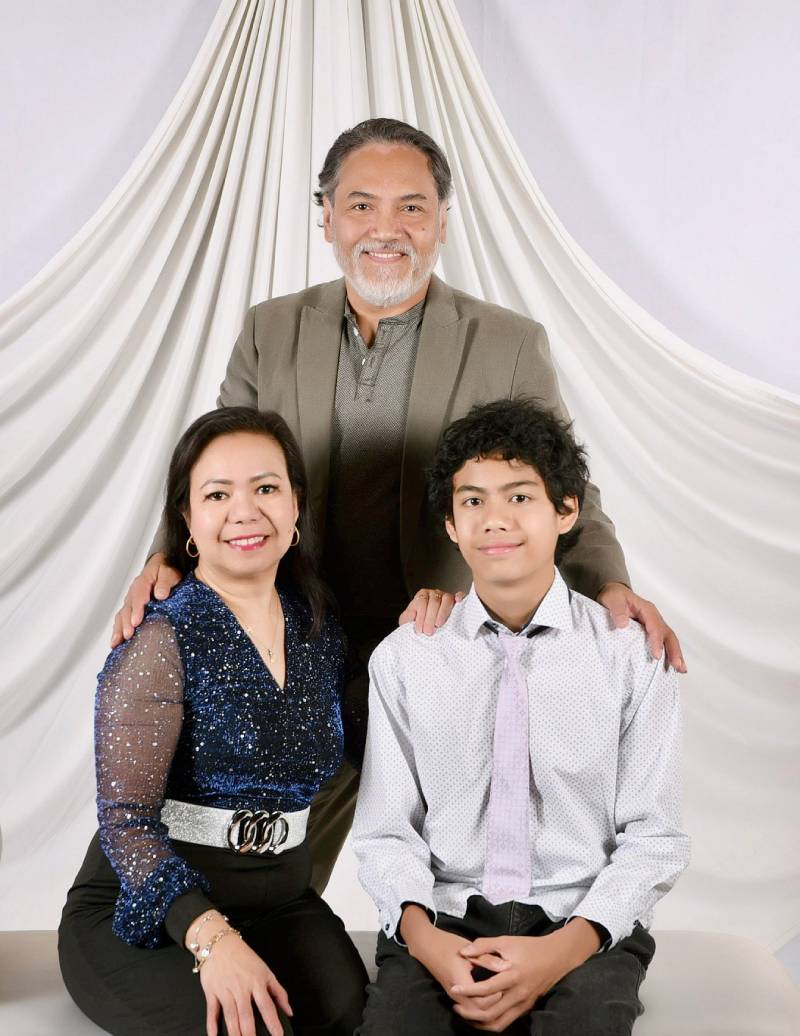 jet, roda and their son